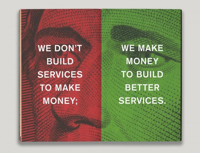 Bật mí về cuốn sách nhỏ màu đỏ trên bàn tất cả các nhân viên Facebook 7