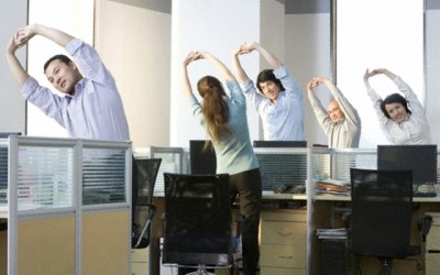 5 động tác thể dục đúng chuẩn tập ngay tại văn phòng!