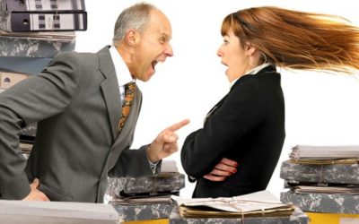 Đừng nói với sếp những điều này nếu bạn không muốn “out” sớm